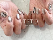 テト ネイルアンドアート 岐阜茜部(TETO)/マグネット+幾何学柄