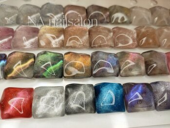 エヌエー(NA)の写真/お手頃にネイルを楽しむならNA nailsalon*【Handマグネットネイル¥5000★ガラスフレンチネイル¥6850】