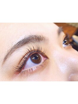 ボリュームのある目元にしたい