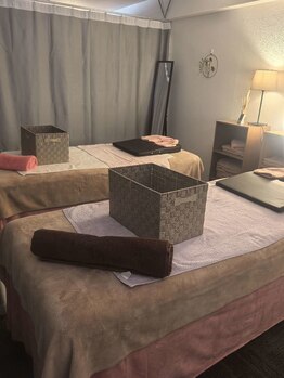 てもみん 楽楽/二人並んでの施術も