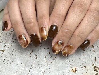 ブラウンネイル