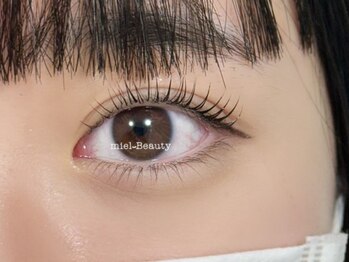 ミエル(miel)/最新ロッド使用まつ毛パーマ