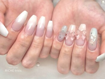 リッシュ トロワ(RICHE trois)の写真/【人気No1オフィスシンプル定額¥7700】パラジェル認定サロン☆1つ1つ説明してくれるので初めての方も安心♪