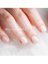 瑠璃(RURI)/ミラーフレンチネイル