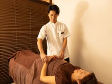 スタジオシュカ鍼灸治療院/施術風景4（妊活・鍼灸/美容鍼）