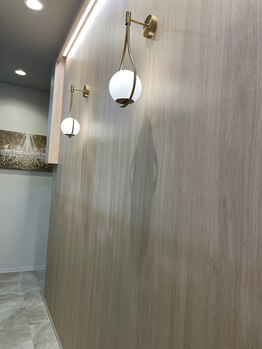 サロン チーク(Salon Cheek)/店内廊下