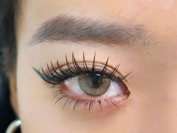 ビーナスベルト 渋谷宮下パーク(VENUS BELT)の写真/トレンドの韓国風・ワンホン風束感仕上げも☆自まつ毛へのダメージが少なく自然な付け心地♪モチの良さも◎