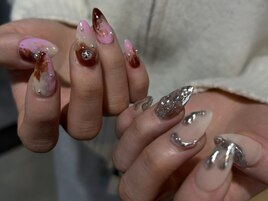 左右非対称ネイル　担当:akane