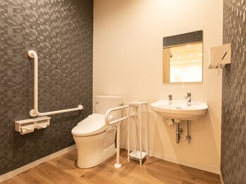 雅 平塚(みやび)/バリアフリートイレございます。