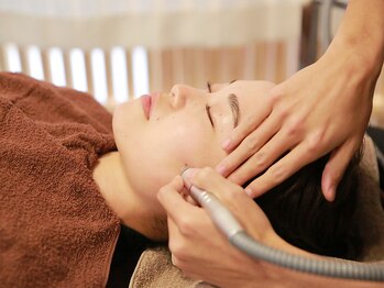 ループチガサキ(LOOP CHIGASAKI)の写真/≪結果重視×効果実感≫自宅では落としきれない余分な皮脂や詰まった角栓など毛穴の汚れをゴッソリ吸引♪