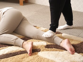 ほぐし屋 ハーブベリーの写真/足裏の点と線を使って押す『足踏み整体』が人気♪丁寧にほぐし全身の疲れを改善!足技の妙技を堪能ください!