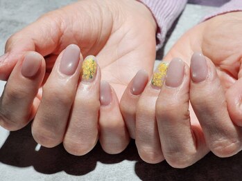 ワンカラープラス　ミモザネイル