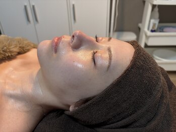 セルヴィノバ(CELL VI NOVA)/＊フェイシャルハーブピーリング