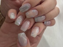 透明感ネイル 寒色ネイル