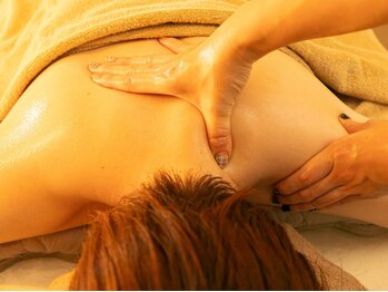 ナギ(nagi.)の写真/[首肩コリ改善に]術後、体の軽さに感動間違いなし◎通いやすい駅近徒歩1分で定期的なメンテナンスが可能♪