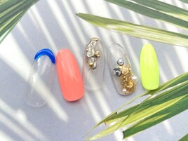 個性派夏ネイル