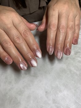 テテドットジェイ(Tete.J)の写真/【シンプルで、かわいい！】マグネットネイル2色までOK（甘皮ケア付き）5775円