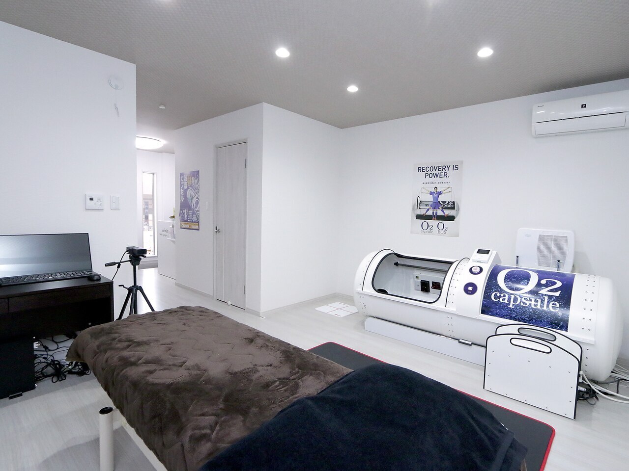 アイケア salon Leschi! – EYE EYE