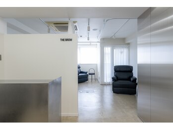 ザ ブロウ 表参道 渋谷(THE BROW)の写真/【眉毛/メンズ/表参道】THE BROW表参道店でトレンドの垢抜けフェイスに♪あなた史上1番を引き出します！