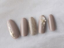ネイルプラザ 河原町OPA店(NAIL PLAZA)/上品グレージュ×ゴールドネイル