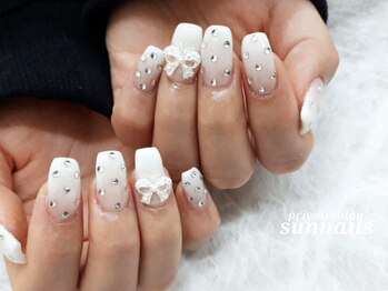 サンネイルズ(sun nails)/10本つけ放題
