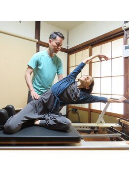 アンサング ピラティス ヨガ スタジオ(UNSUNG PILATES YOGA STUDIO)/可動域を広げ、スタイルアップ