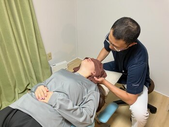 カノアカイロ/頸椎(首)の調整