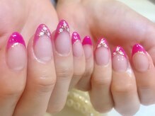 ボネール(nail ＆ eyelash Bounail)/ピンクフレンチ　ラインストーン