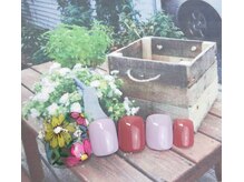 ネイルサロン&スクール ジーナ(GINA)/鮮やかカラーが可愛い