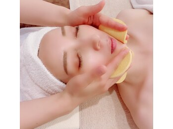 ポーラ リッツ いわき郷ケ丘店(POLA RITZ)/STEP4 パフでふきとり