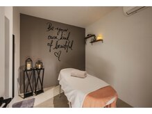 ポーラ ルミアスボーテ 三郷中央西口店(POLA Lumias Beaute)の雰囲気（日常を離れて心身のケアへ没頭できるラグジュアリーな個室空間へ）
