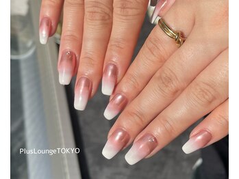 プルースラウンジ トウキョウ(Plus Lounge TOKYO)/ミラー×乳白色グラデ♪[原宿]
