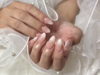 エヌ(N)の写真/【日常に溶け込む洗練デザイン★】オフィスにも馴染む、大人のための上品シンプルネイルはお任せください！