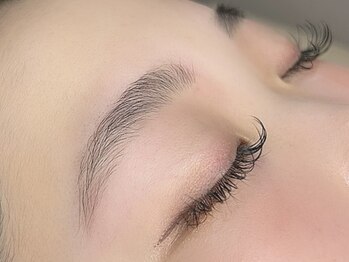 エクシアホワイトニング 碧南店の写真/【印象劇的チェンジ】まつ毛パーマ×アイブロウ￥7150★黄金比で叶える“なりたい自分”への第一歩♪