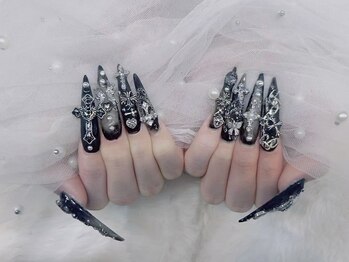 ロカネイル(ROKA NAIL)/高級パーツつけ放題★深夜営業