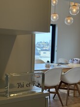 トワエトワ(Toi et Toi)/サロン入り口