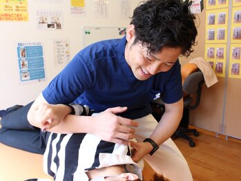 しん整骨院/慢性的な肩こりはお任せ下さい