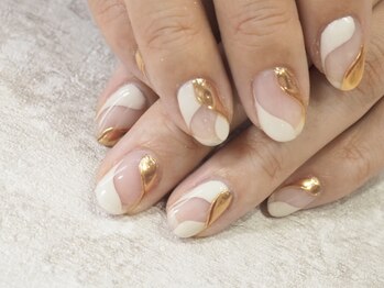 メロウ(mellow)/海外風フレンチネイル