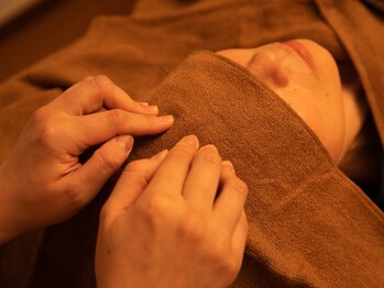 ウニ(uni)/リフトアップは頭皮から♪