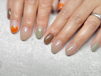 ウイ(u'i)/大人カラフルネイル