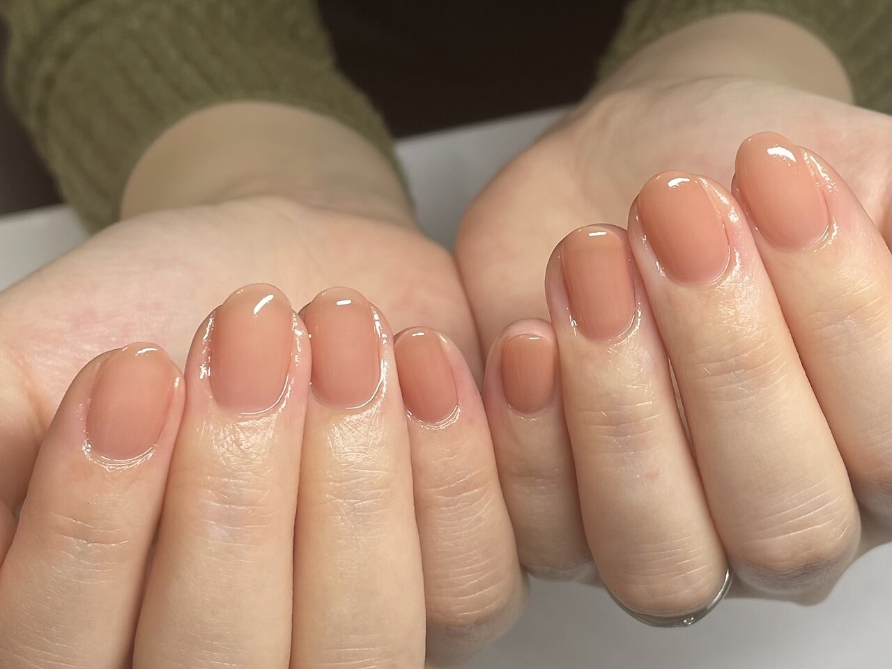 2026年冬トレンド】オレンジベージュのネイルデザイン集｜人気順