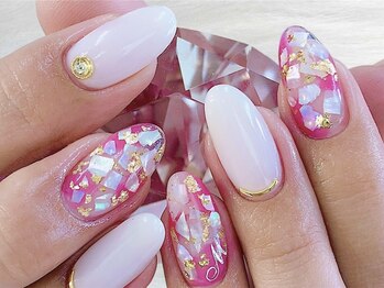 ネイルズ とんぷそん/シェル敷き詰めネイル♪