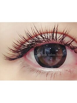 ボリュームのある目元にしたい