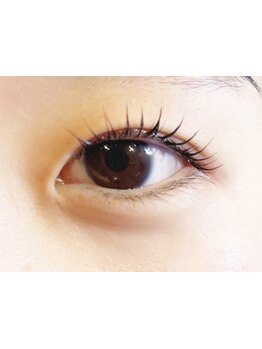 ナチュラル上品な目元にしたい