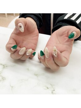 ネイルサロン エーナイン ザ ビッグ豊平店/持ち込みネイル