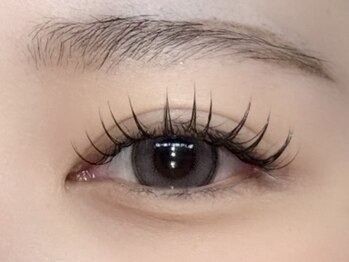 ルアナ オオサカ(Luana osaka)の写真/自まつ毛が短い/少ない/逆まつげ…そんなお悩みに◎シングルラッシュで自まつ毛風のキレイな仕上がりを実現