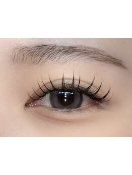 ナチュラル上品な目元にしたい