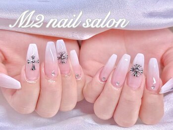 エムズ ネイルサロン(M2)/ベイビーブーマークロムハーツ