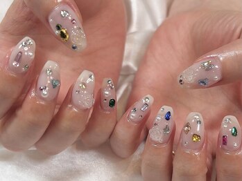 ビジューネイル