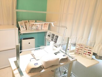 クロシュ(Cloche)/ハンド施術デスク